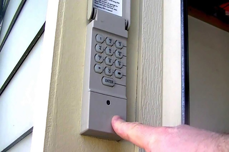 Keypad Not Working On Chamberlain Garage Door Opener - Garage Door KeypaD